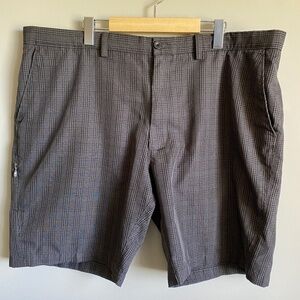 Haggar C18 Men's Charcoal Plaid Performance Lightweight Golf Shorts‎ Size 42